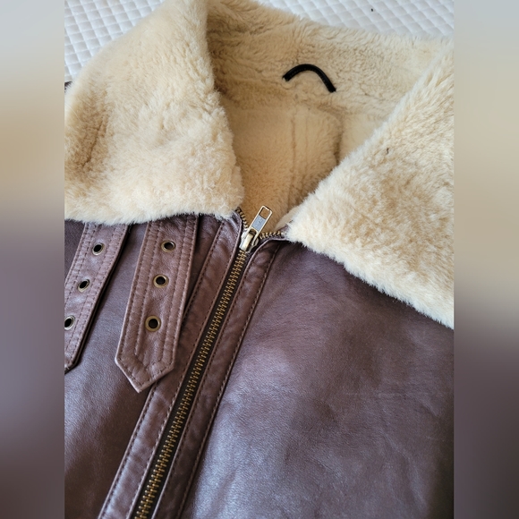 Danier leather fur lined bomber jacket - Picture 5 of 5